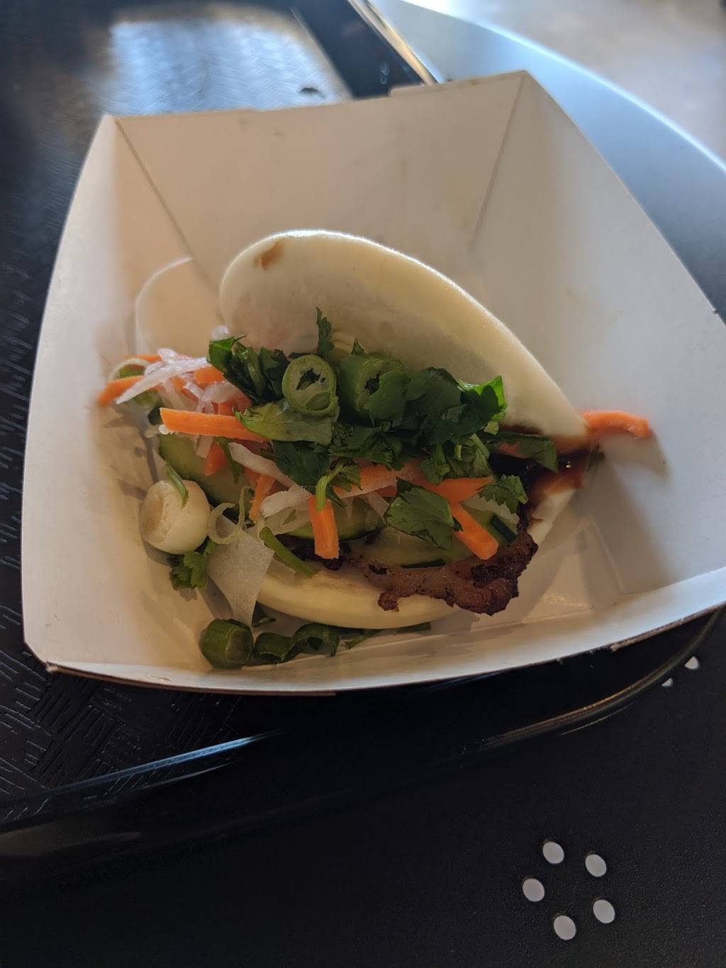 Wok with Ray | restaurant | 23121 Lyons Ave, Santa Clarita, CA 91321, USA | 6613839298 OR +1 661-383-9298