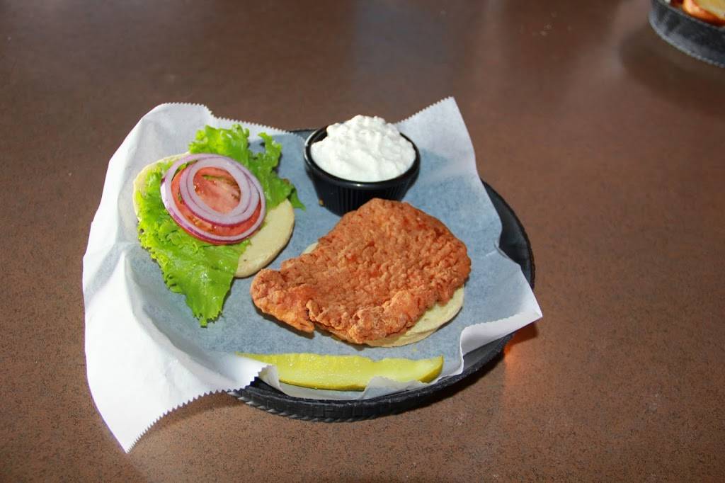 West Towne Pub | restaurant | 4518 Mortensen Rd #101, Ames, IA 50014, USA | 5152924555 OR +1 515-292-4555