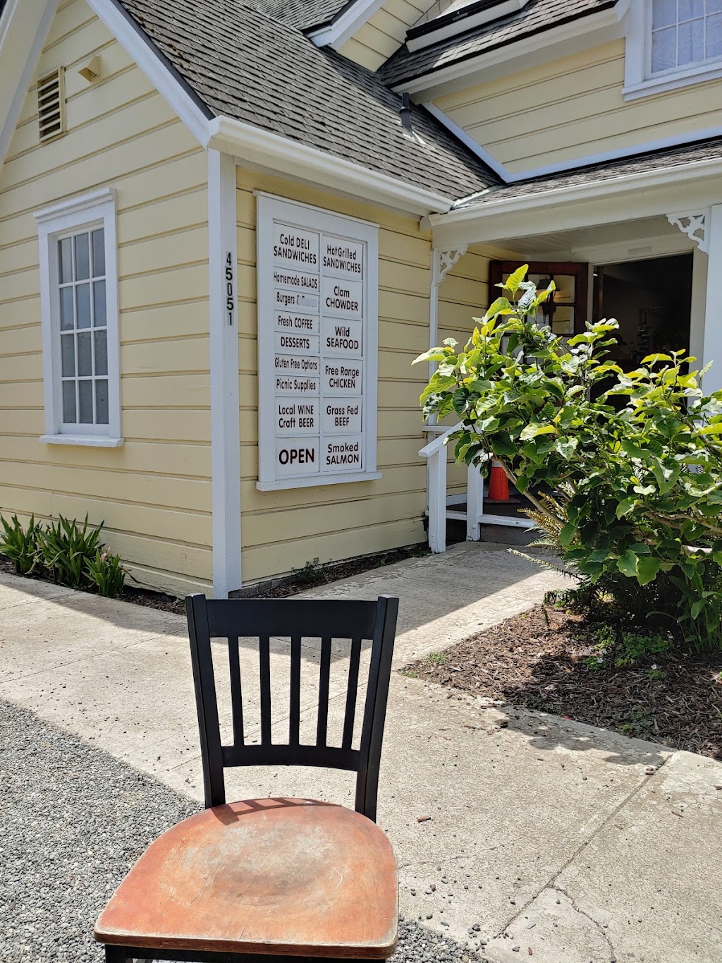 Mendocino Market | restaurant | 45051 Ukiah St, Mendocino, CA 95460, USA | 7079373474 OR +1 707-937-3474