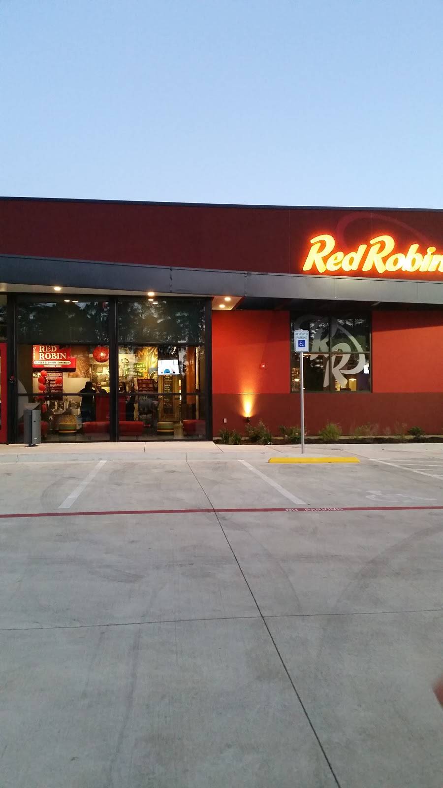 Red Robin Gourmet Burgers and Brews | restaurant | 208 E Loop 281, Longview, TX 75605, USA | 4302013452 OR +1 430-201-3452