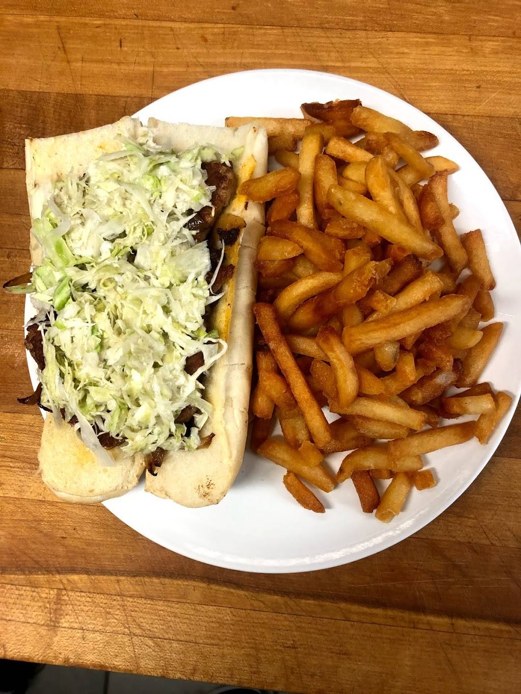 Eisbock Pub | restaurant | 970 Rue Principale, Île-aux-Noix, QC J0J 1G0, Canada | 5794328811 OR +1 579-432-8811