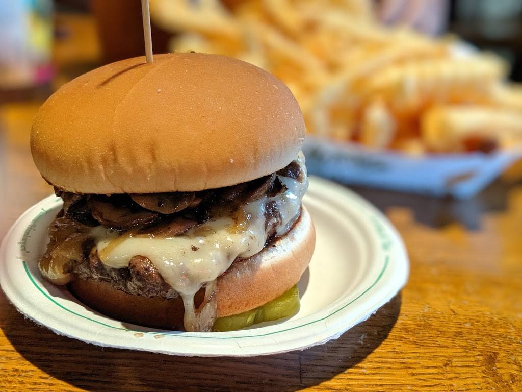 Lions Tap | restaurant | 16180 Flying Cloud Dr, Eden Prairie, MN 55347, USA | 9529345299 OR +1 952-934-5299