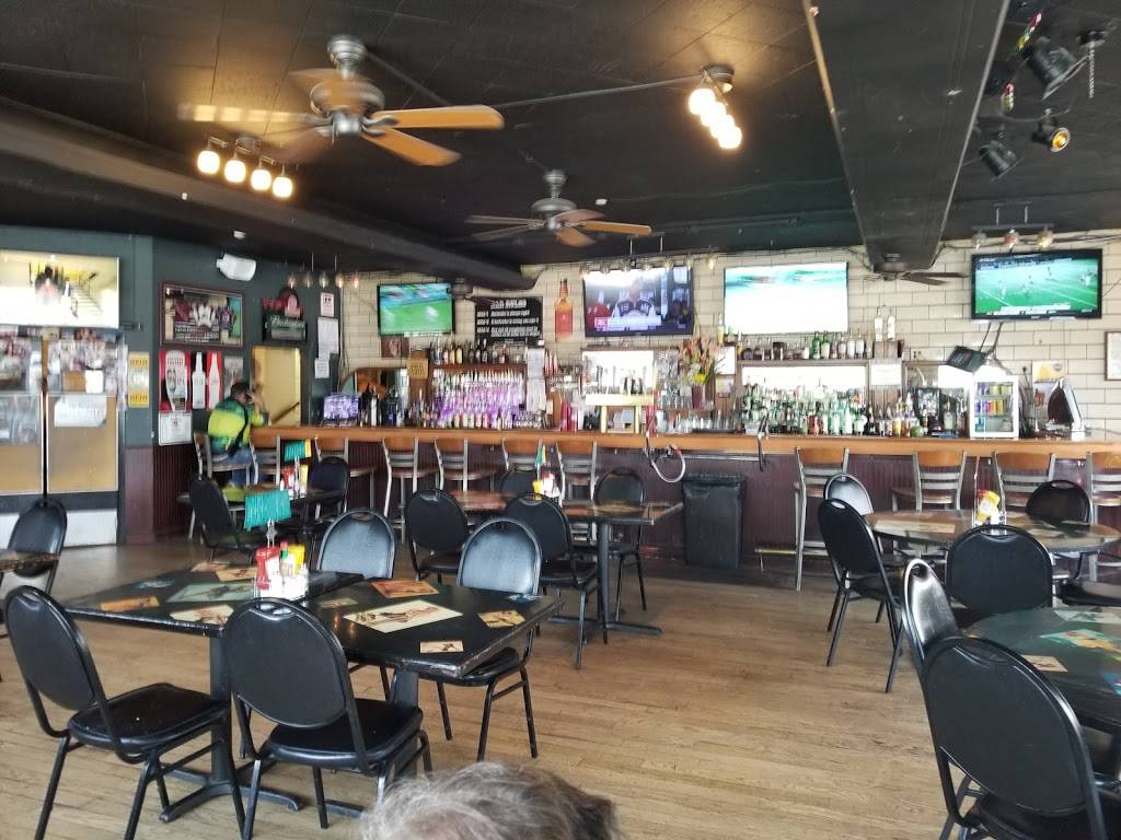 Lakewood Grill | restaurant | 8100 W Colfax Ave, Lakewood, CO 80214, USA | 3032378051 OR +1 303-237-8051