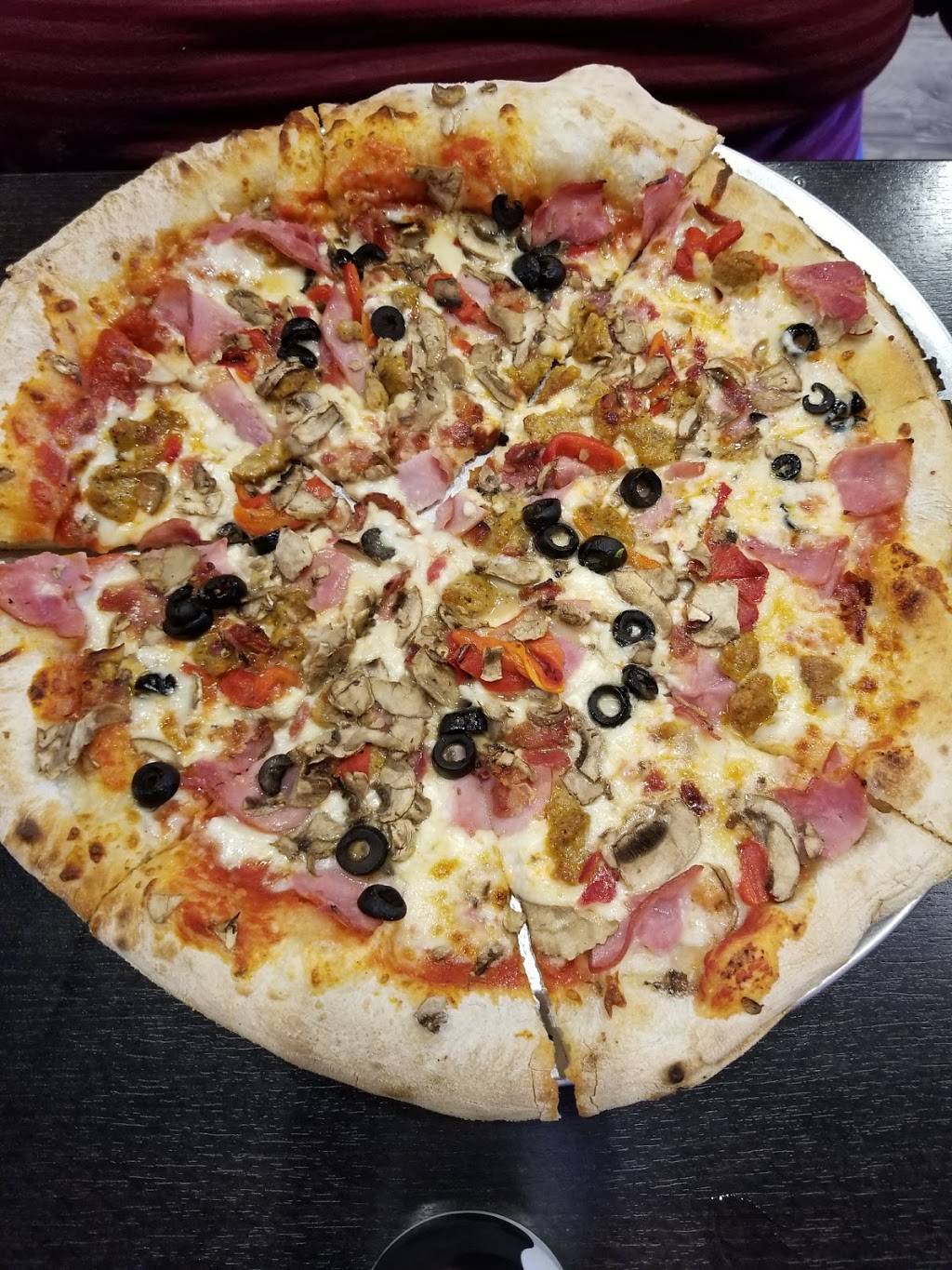 1000 Degrees Pizza Salad Wings | restaurant | 32427 Gratiot Ave, Roseville, MI 48066, USA | 5868790795 OR +1 586-879-0795