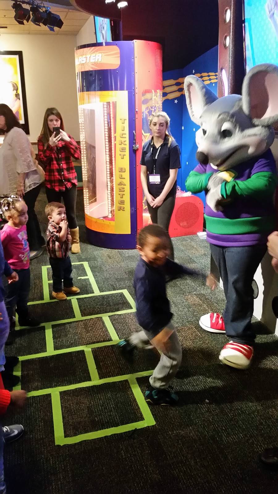Chuck E. Cheeses | restaurant | 660 Spartan Blvd Ste. 250, Spartanburg, SC 29301, USA | 8645744748 OR +1 864-574-4748
