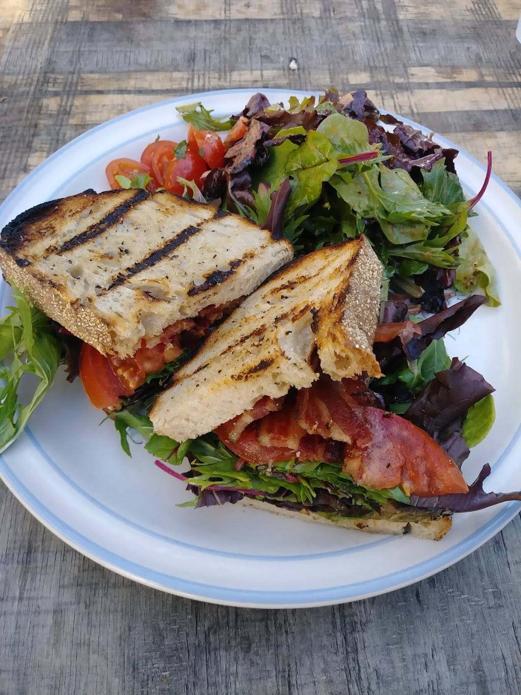 Lux Central | cafe | 4402 N Central Ave, Phoenix, AZ 85012, USA | 6023271396 OR +1 602-327-1396