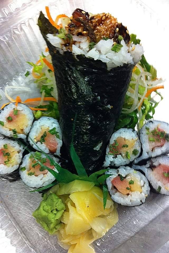 Chiang Mai Thai and Sushi Bar | restaurant | 4613 Yadkinville Rd, Pfafftown, NC 27040, USA | 3368158017 OR +1 336-815-8017