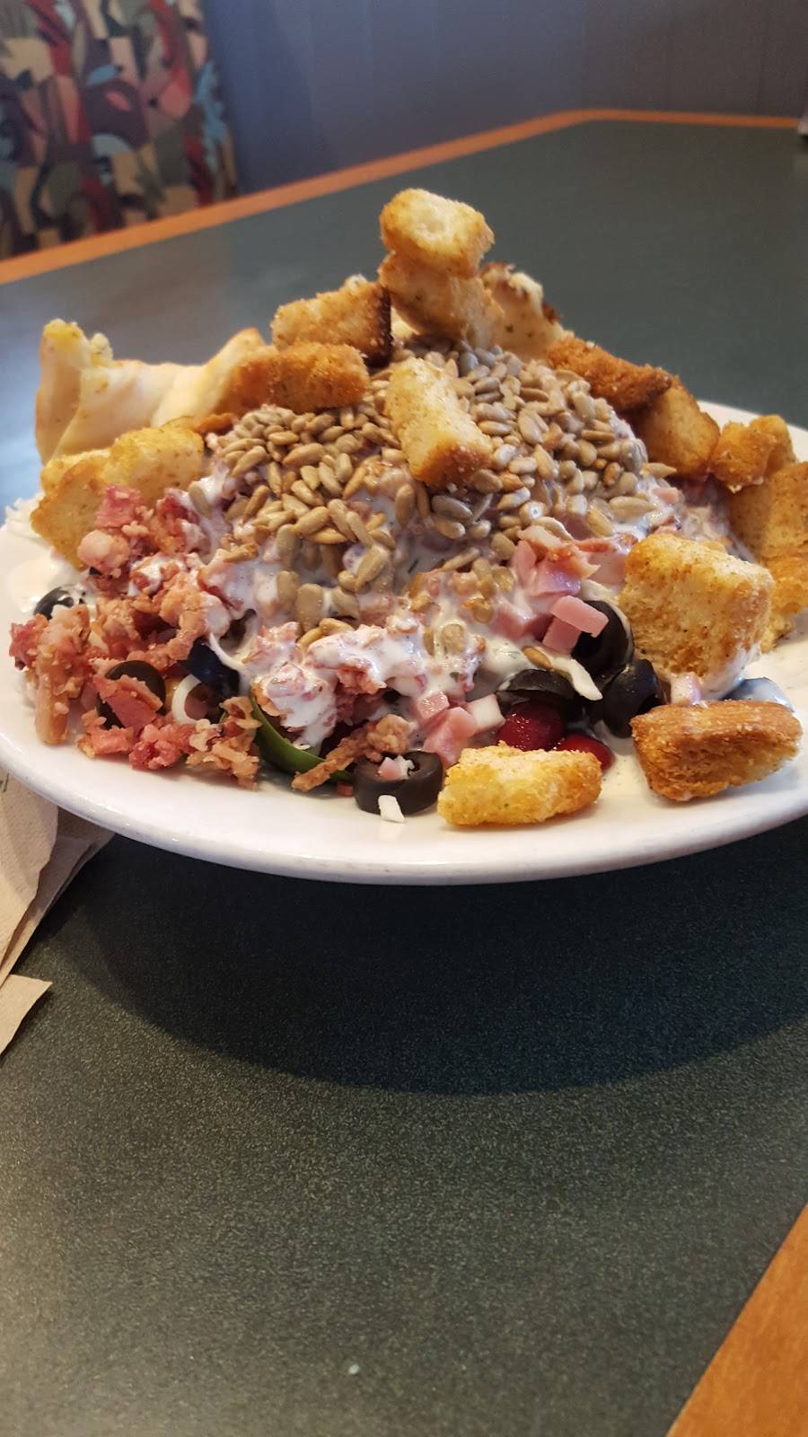 Round Table Pizza | meal delivery | 2441 Claribel Rd, Riverbank, CA 95367, USA | 2098639978 OR +1 209-863-9978