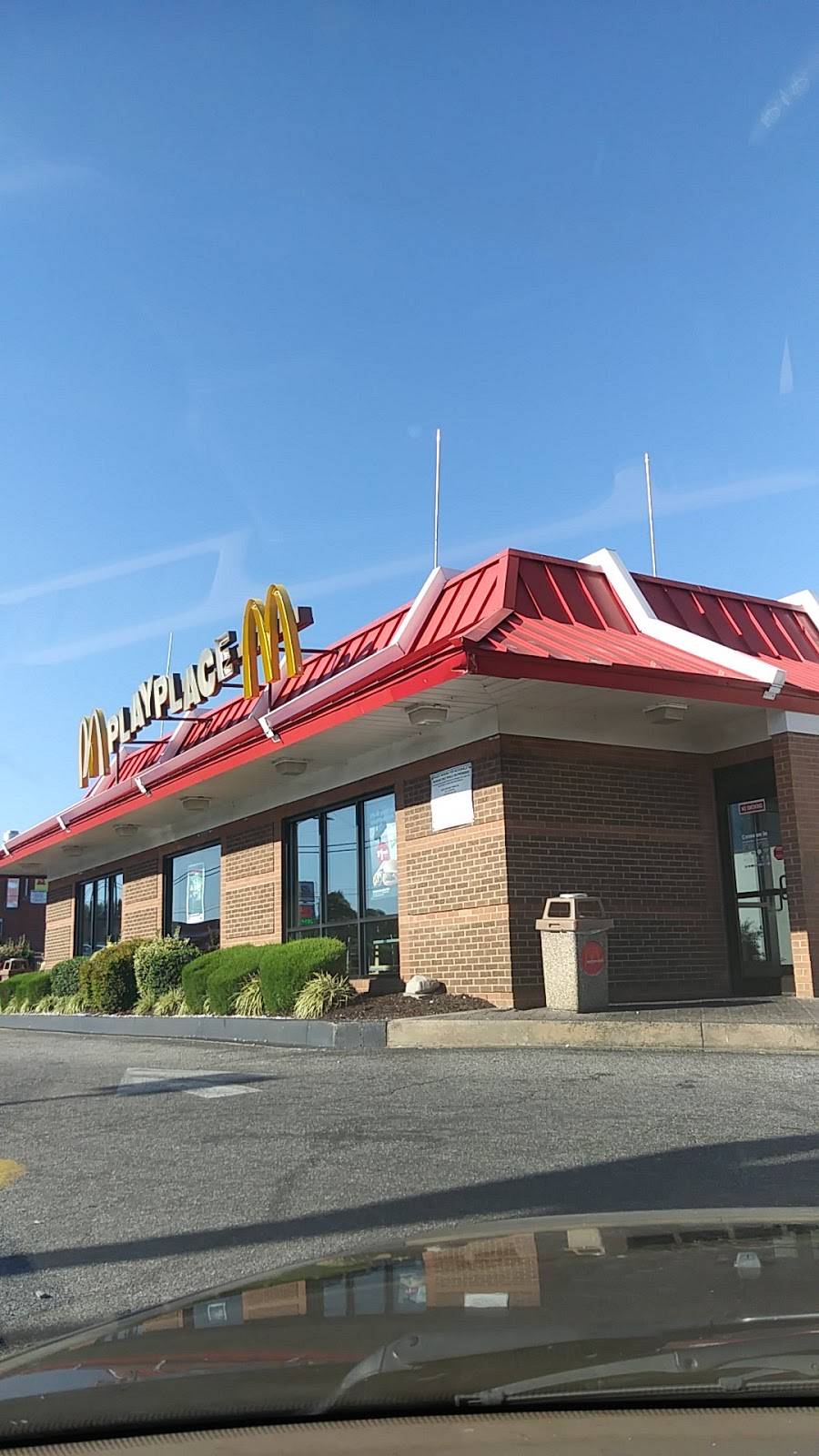 McDonalds | cafe | 4526 Erdman Ave, Baltimore, MD 21213, USA | 4104839723 OR +1 410-483-9723