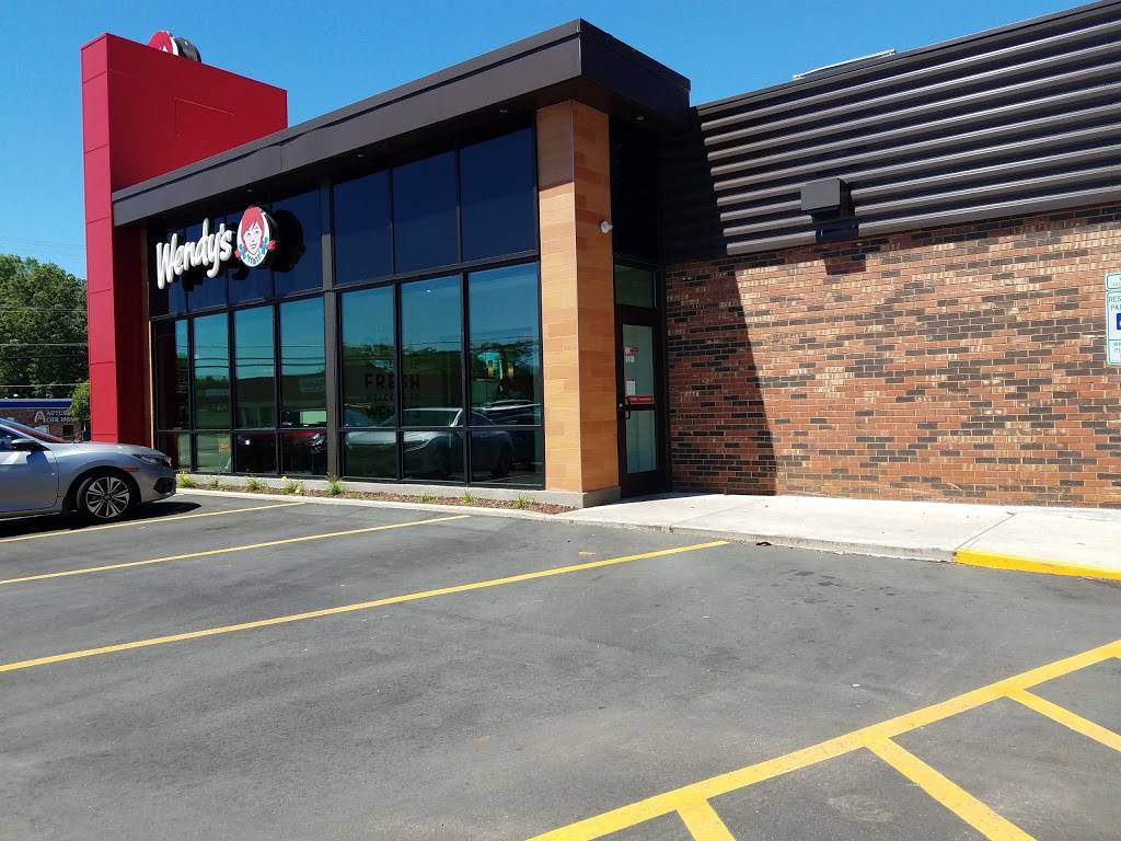 Wendys | restaurant | 1807 E Broad St, Statesville, NC 28625, USA | 7048727919 OR +1 704-872-7919