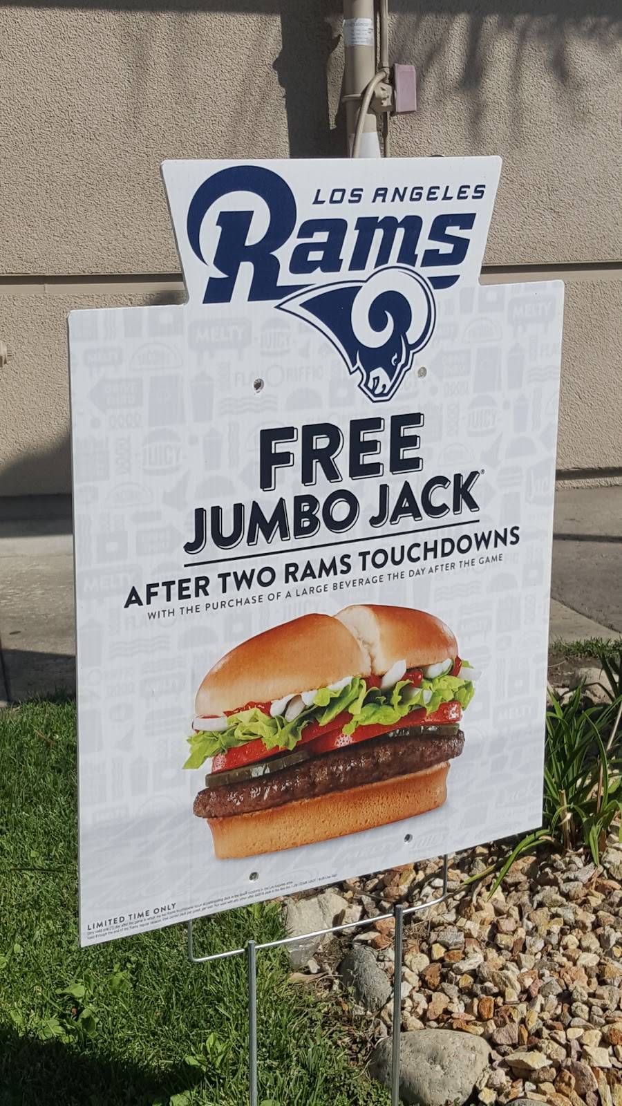 Jack in the Box | restaurant | 8134 Sierra Ave, Fontana, CA 92335, USA | 9094270109 OR +1 909-427-0109