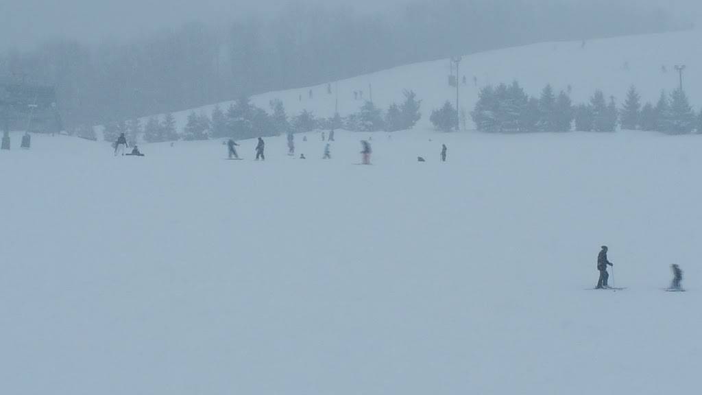 Bullwheel Pub | restaurant | 148-172 Gord Canning Dr, The Blue Mountains, ON L9Y 0V9, Canada | 8774450231 OR +1 877-445-0231