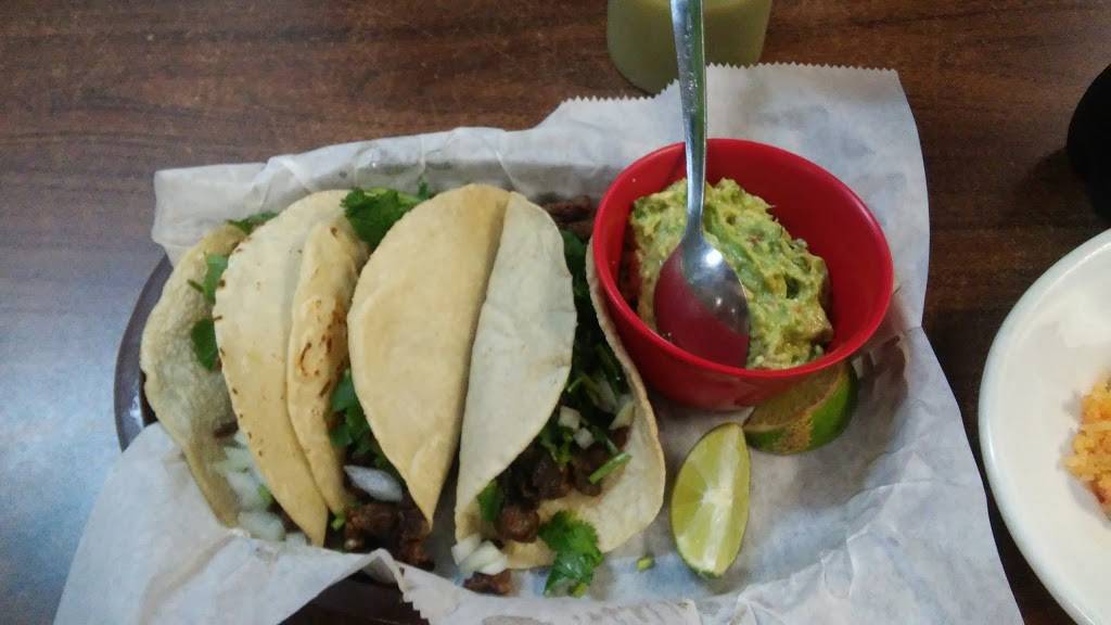 El Jacalito | restaurant | 708 Southeast Blvd, Clinton, NC 28328, USA | 9102990996 OR +1 910-299-0996