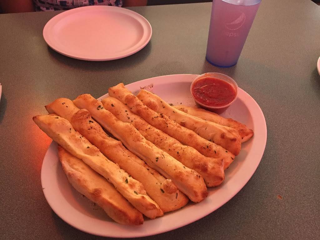 Sammys Pizzeria | restaurant | 2145 Noblestown Rd, Pittsburgh, PA 15205, USA | 4129283020 OR +1 412-928-3020