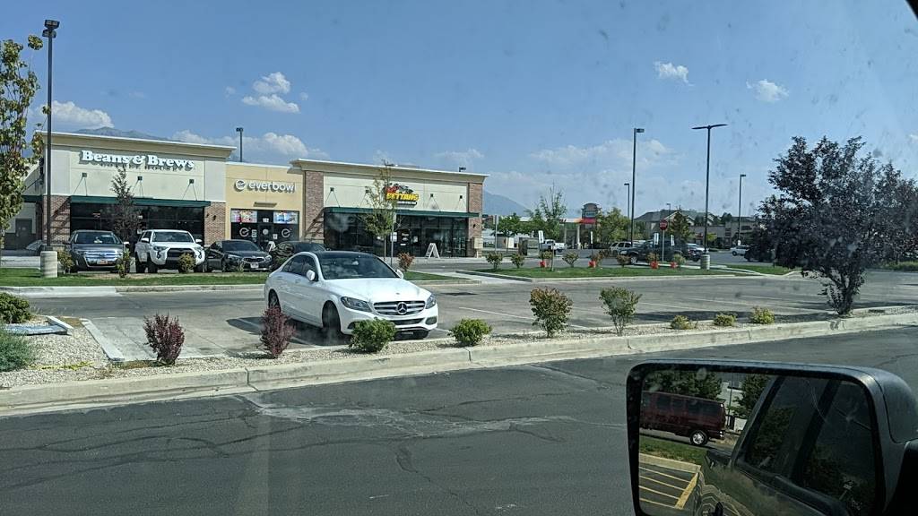 Sonic Drive-In | restaurant | 855 W State St, Pleasant Grove, UT 84062, USA | 8017960121 OR +1 801-796-0121