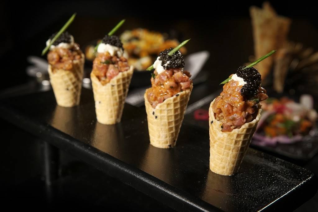 The Green Room | restaurant | 1250 E Harvard Rd, Burbank, CA 91501, USA | 8188486691 OR +1 818-848-6691