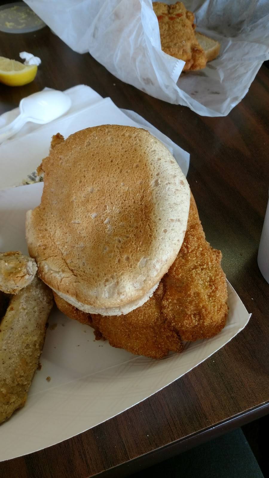 Fishery | restaurant | 3624 Lexington Rd, Louisville, KY 40207, USA | 5028951188 OR +1 502-895-1188