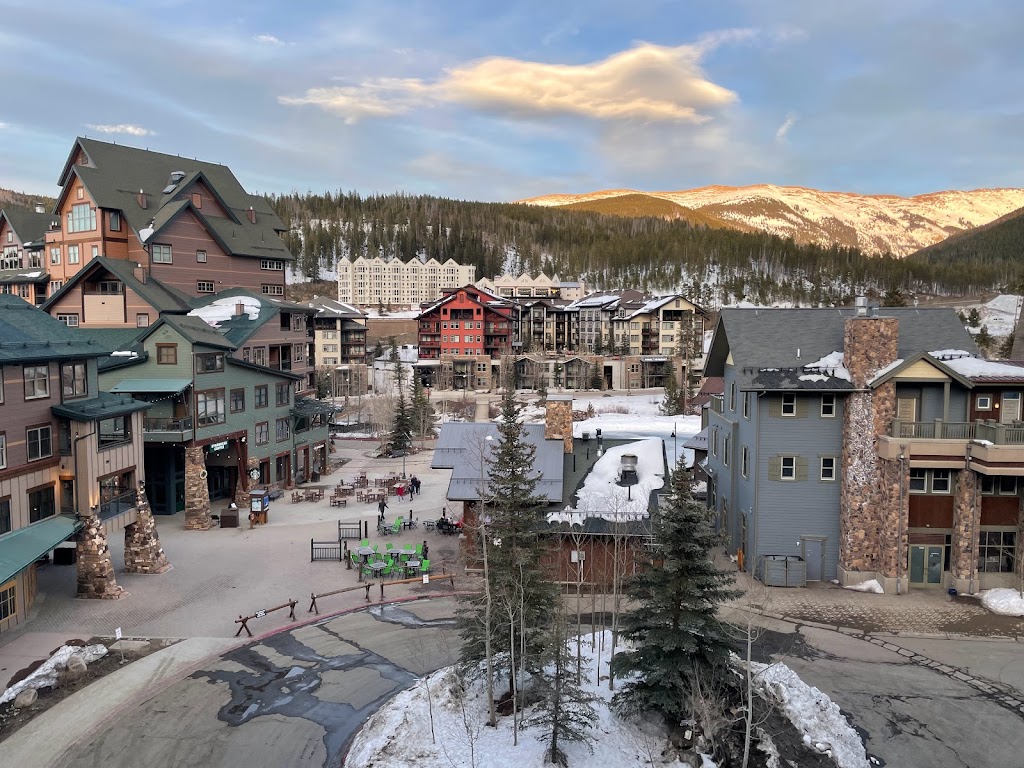 Stoneys Winter Park | restaurant | 120 Parry Peak Way, Parshall, CO 80468, USA | 9703637744 OR +1 970-363-7744