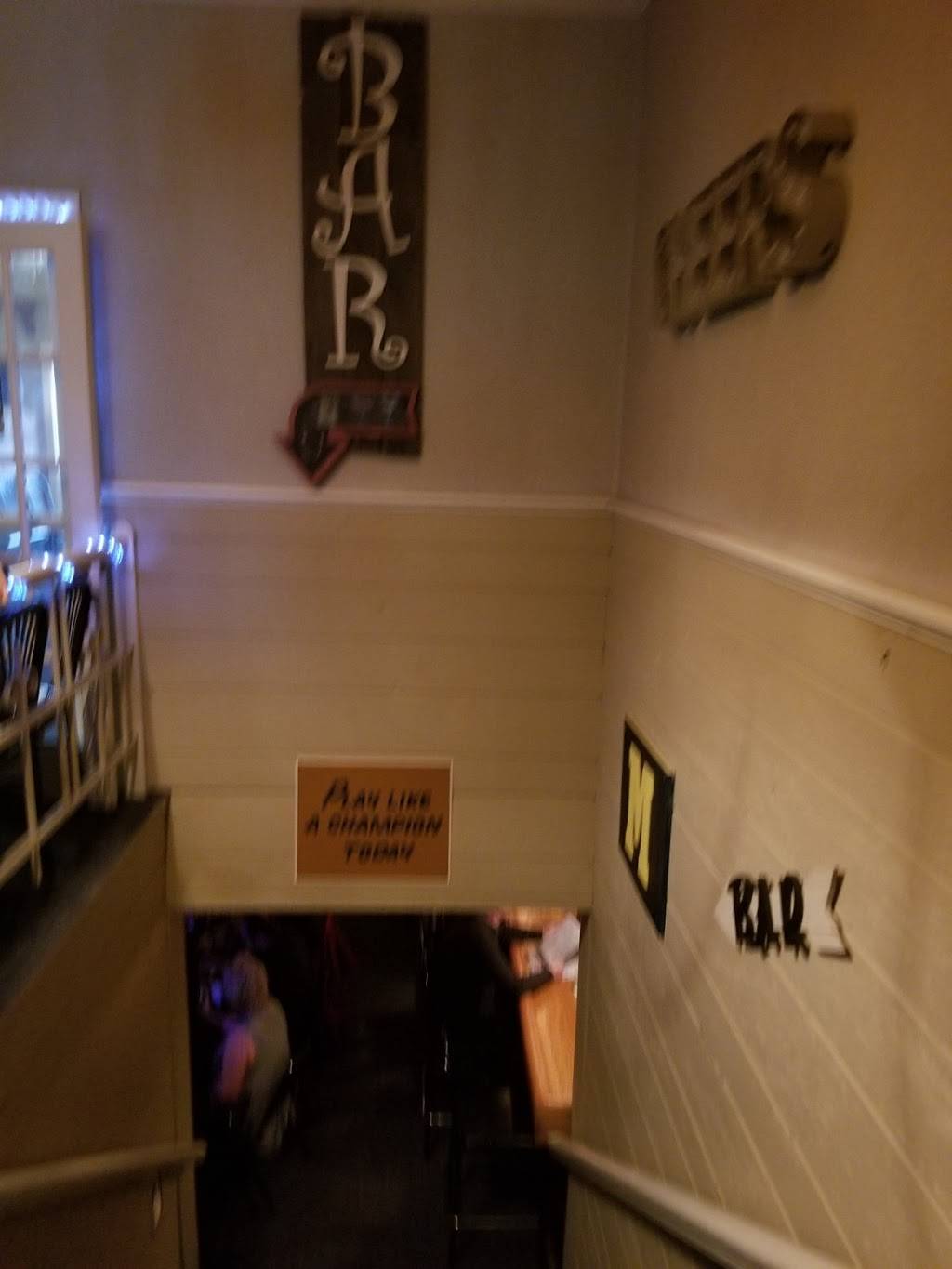 Stacys Food & Spirits | restaurant | 23018 S Shore Dr, Edwardsburg, MI 49112, USA | 2696995113 OR +1 269-699-5113