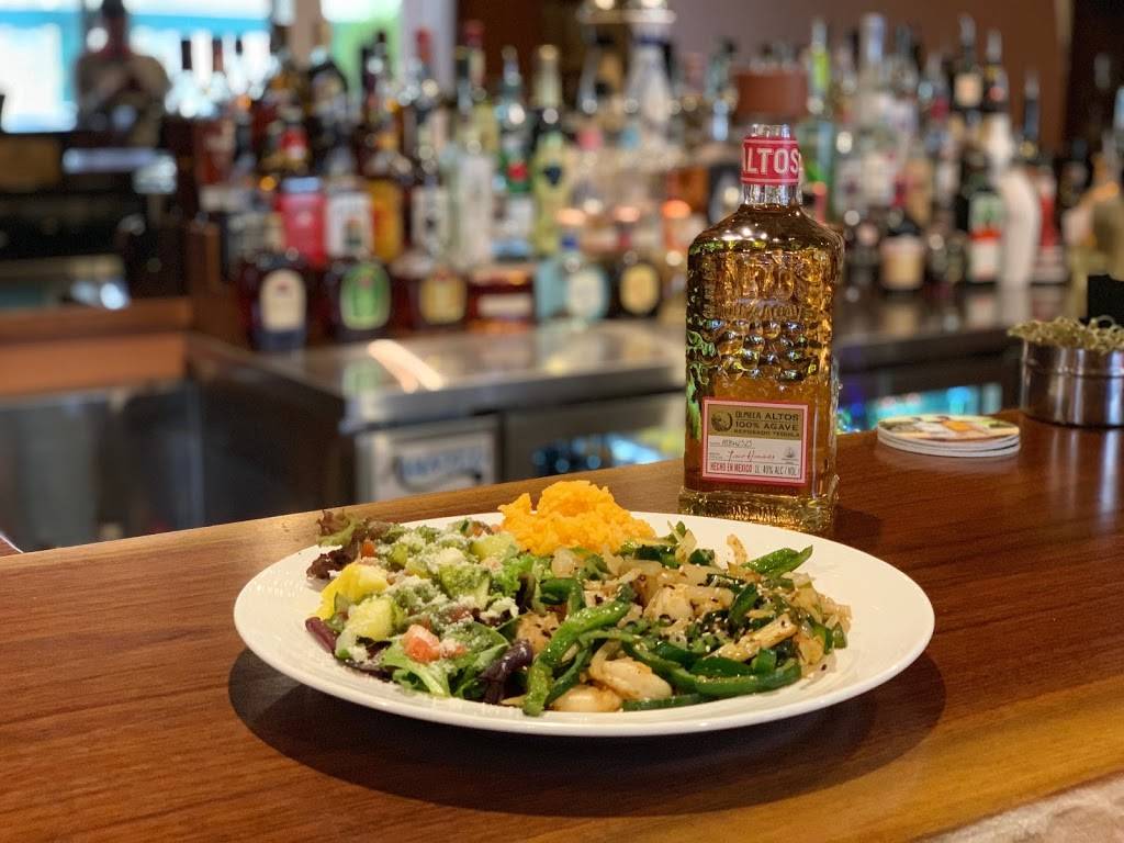 Robbys Mexican Cuisine | restaurant | 1500 US 31n, Traverse City, MI 49686, USA | 2312522247 OR +1 231-252-2247