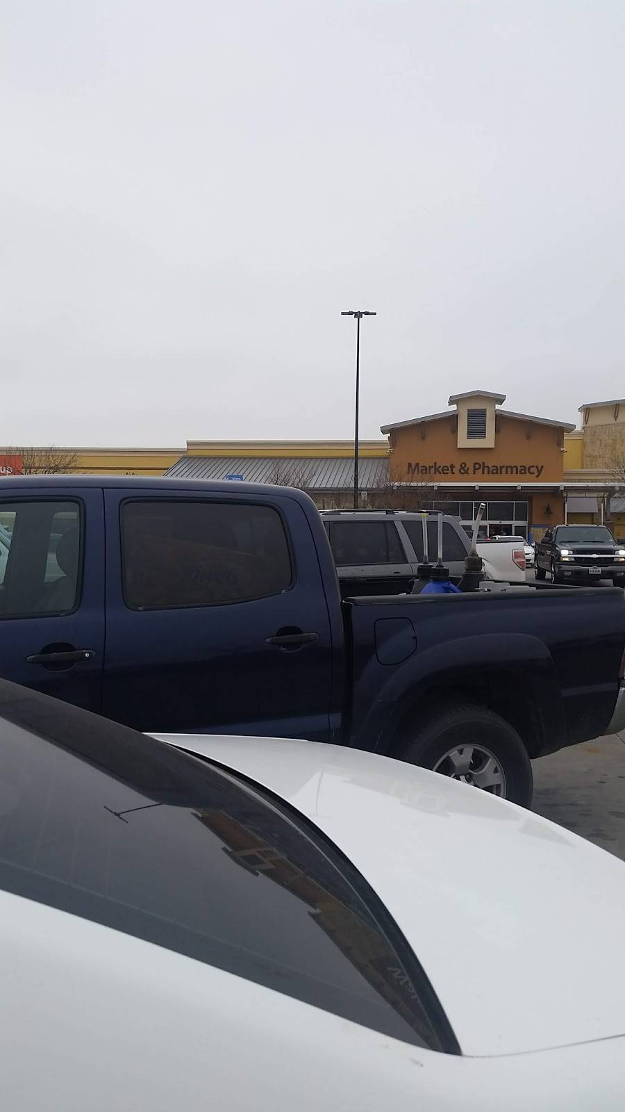 Rayzor Ranch Town Center | shopping mall | 2907 W University Dr, Denton, TX 76201, USA | 5018215552 OR +1 501-821-5552