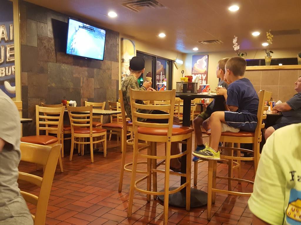 Dairy Queen Grill & Chill | restaurant | 2515 N Main St, Hutchinson, KS 67502, USA | 6206632231 OR +1 620-663-2231