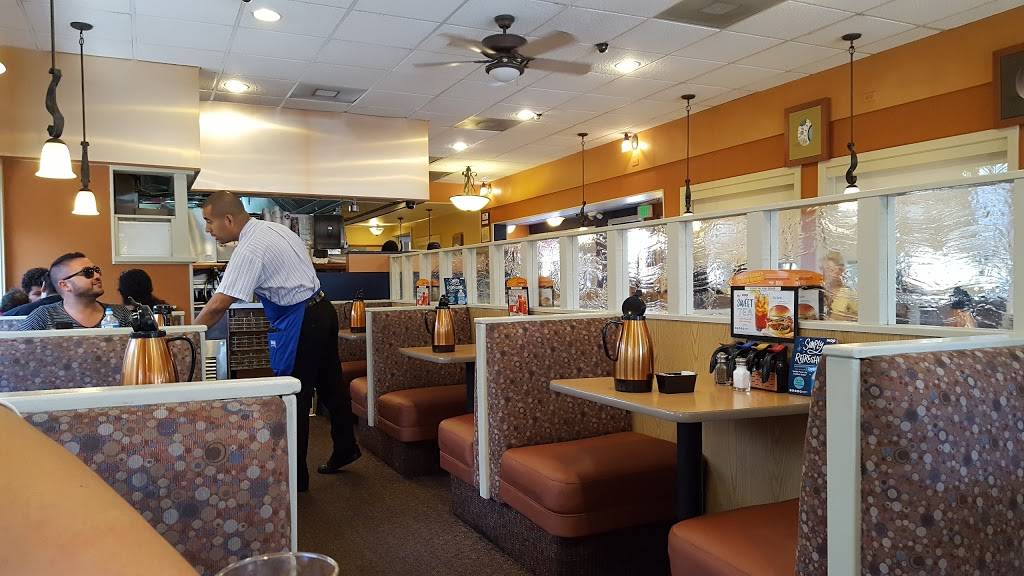 IHOP | restaurant | 8461 Santa Monica Blvd, Los Angeles, CA 90069, USA | 3236565468 OR +1 323-656-5468