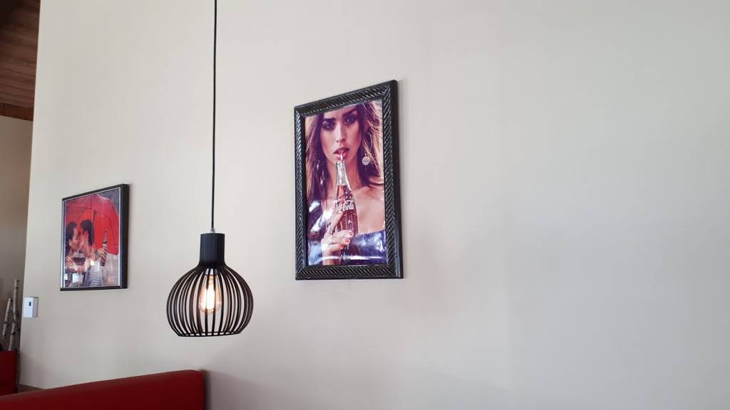 Restaurant des Sentiers | restaurant | 10 Avenue Saint-Patrick, Saint-Joseph-de-Coleraine, QC G0N 1B0, Canada | 4184231149 OR +1 418-423-1149