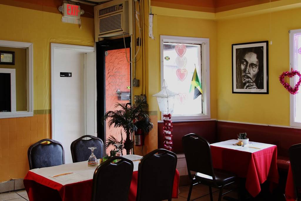 Cool Runnings Cuisine | restaurant | 118 E 2nd Ave, Roselle, NJ 07203, USA | 9082452069 OR +1 908-245-2069