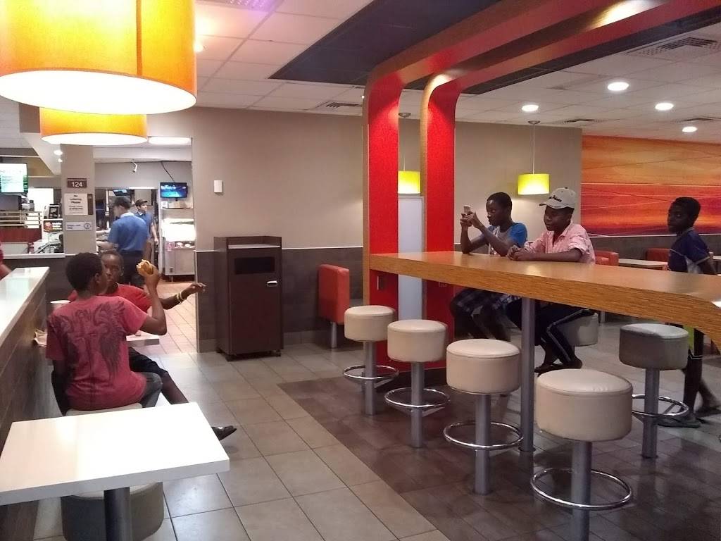 McDonalds | cafe | 4401 W Glendale Ave, Glendale, AZ 85301, USA | 6239341123 OR +1 623-934-1123