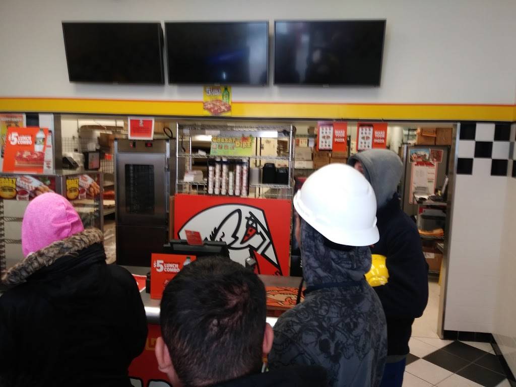 Little Caesars Pizza | meal takeaway | 160 Winthrop Ave, Lawrence, MA 01843, USA | 9786817652 OR +1 978-681-7652