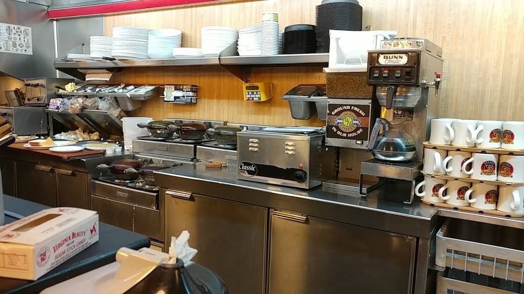 Waffle House | meal takeaway | 2225 N Charles G Seivers Blvd, Clinton, TN 37716, USA | 8654579985 OR +1 865-457-9985