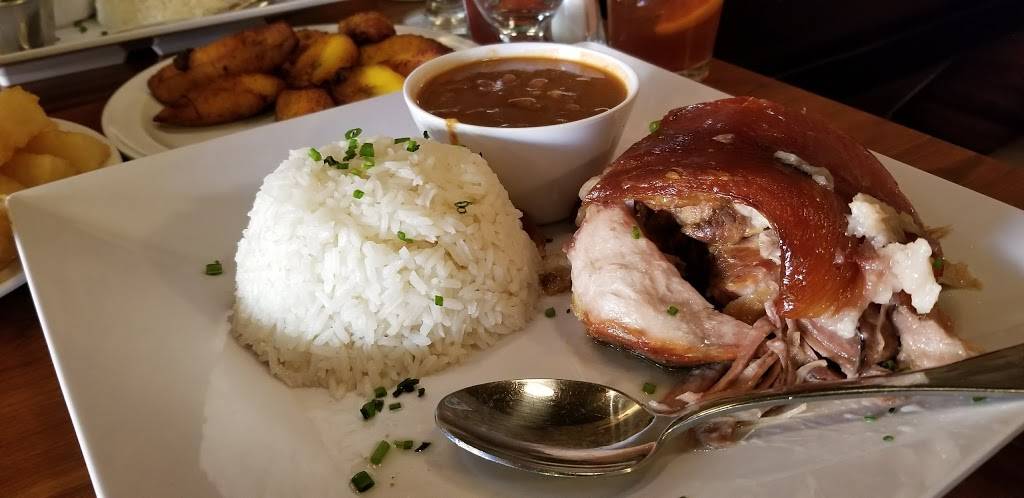 Mambo Empanadas | restaurant | 313 Union Ave, Rutherford, NJ 07070, USA | 2019333888 OR +1 201-933-3888