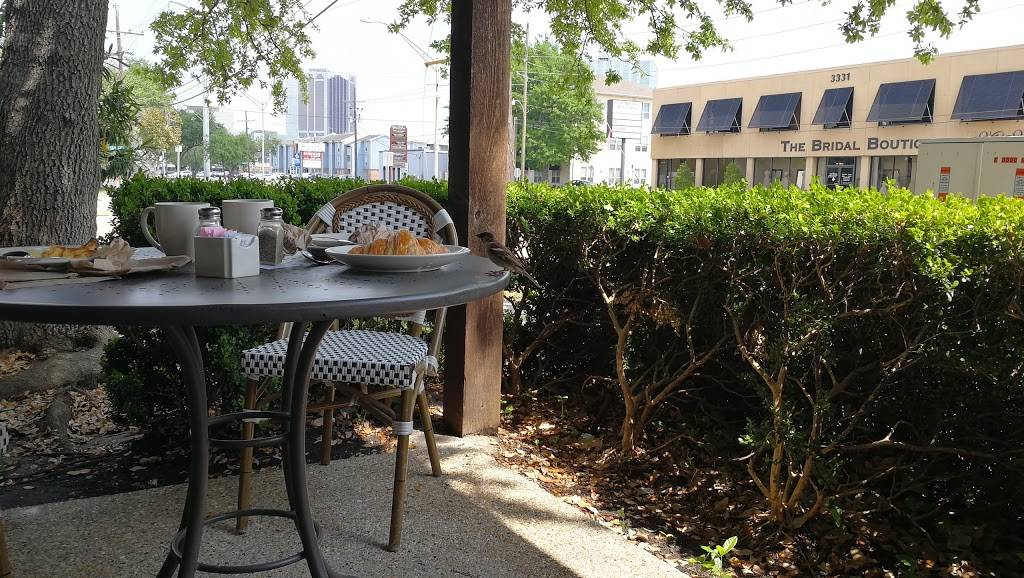 la Madeleine French Bakery & Cafe Severn | restaurant | 3300 Severn, Suite 201, Metairie, LA 70002, USA | 5044561624 OR +1 504-456-1624