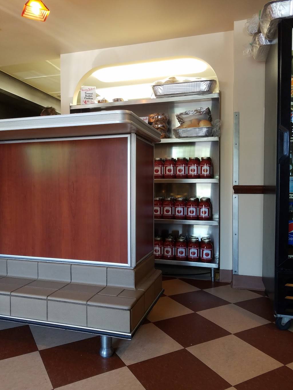 Pasqualinos Italian Restaurant | restaurant | 13032 Frankstown Rd, Penn Hills, PA 15235, USA | 4127939933 OR +1 412-793-9933