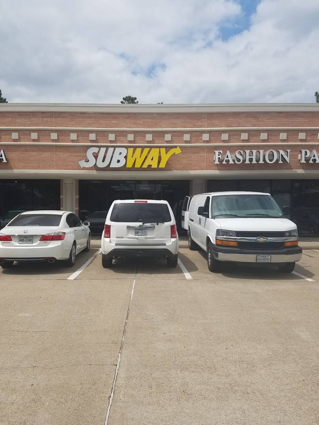 Subway Restaurants | restaurant | 23144 Cinco Ranch Blvd Suite B Cinco, Katy, TX 77494, USA | 2816937827 OR +1 281-693-7827