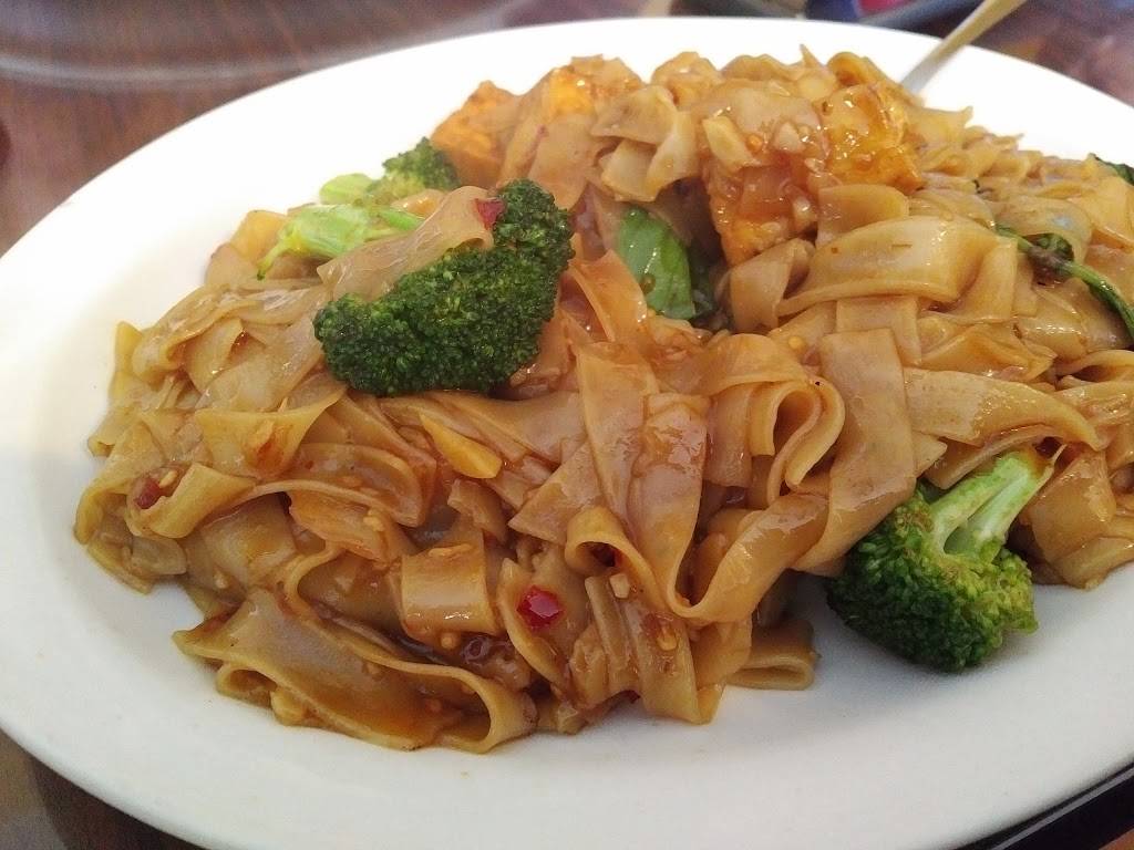 Tiny Thai | restaurant | 8238 Old Redwood Hwy, Cotati, CA 94931, USA | 7077949404 OR +1 707-794-9404