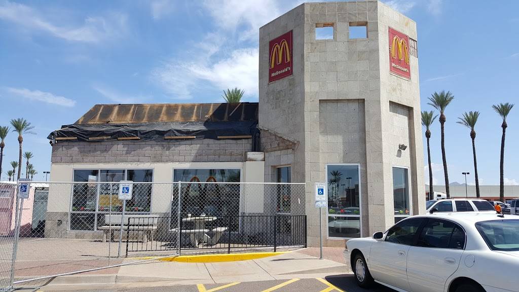 McDonalds | cafe | 9140 E Talking Stick Way, Scottsdale, AZ 85256, USA | 4804430080 OR +1 480-443-0080