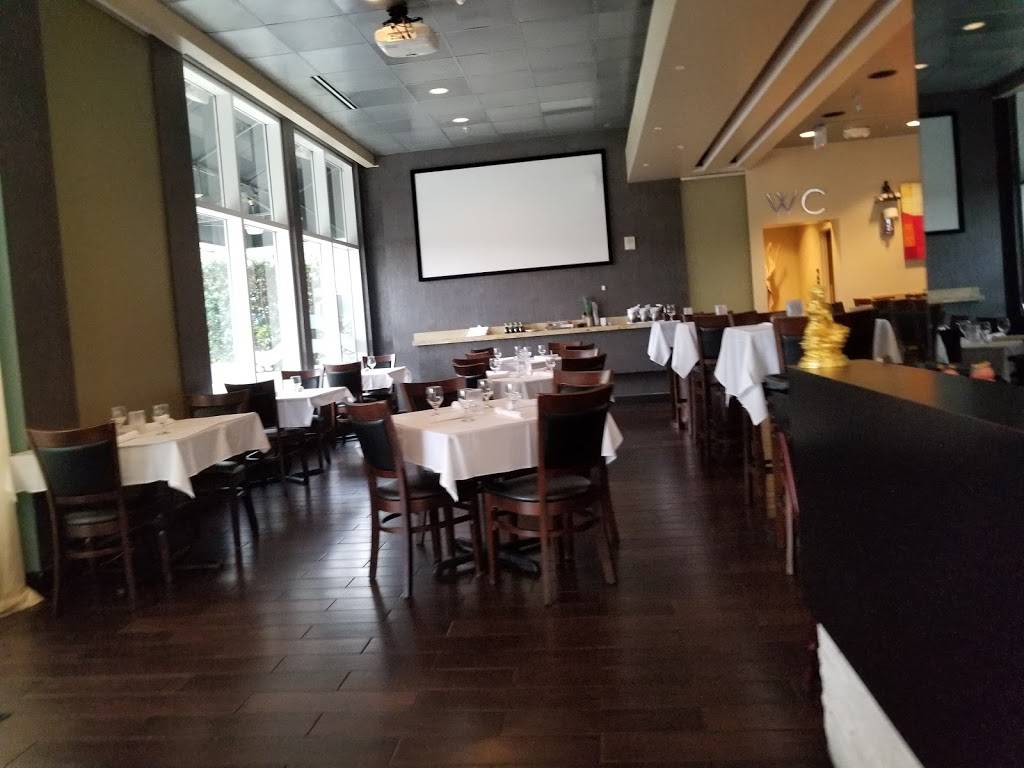 Oudom Thai & Sushi Restaurant | restaurant | 100 S Eola Dr #105, Orlando, FL 32801, USA | 4078493739 OR +1 407-849-3739