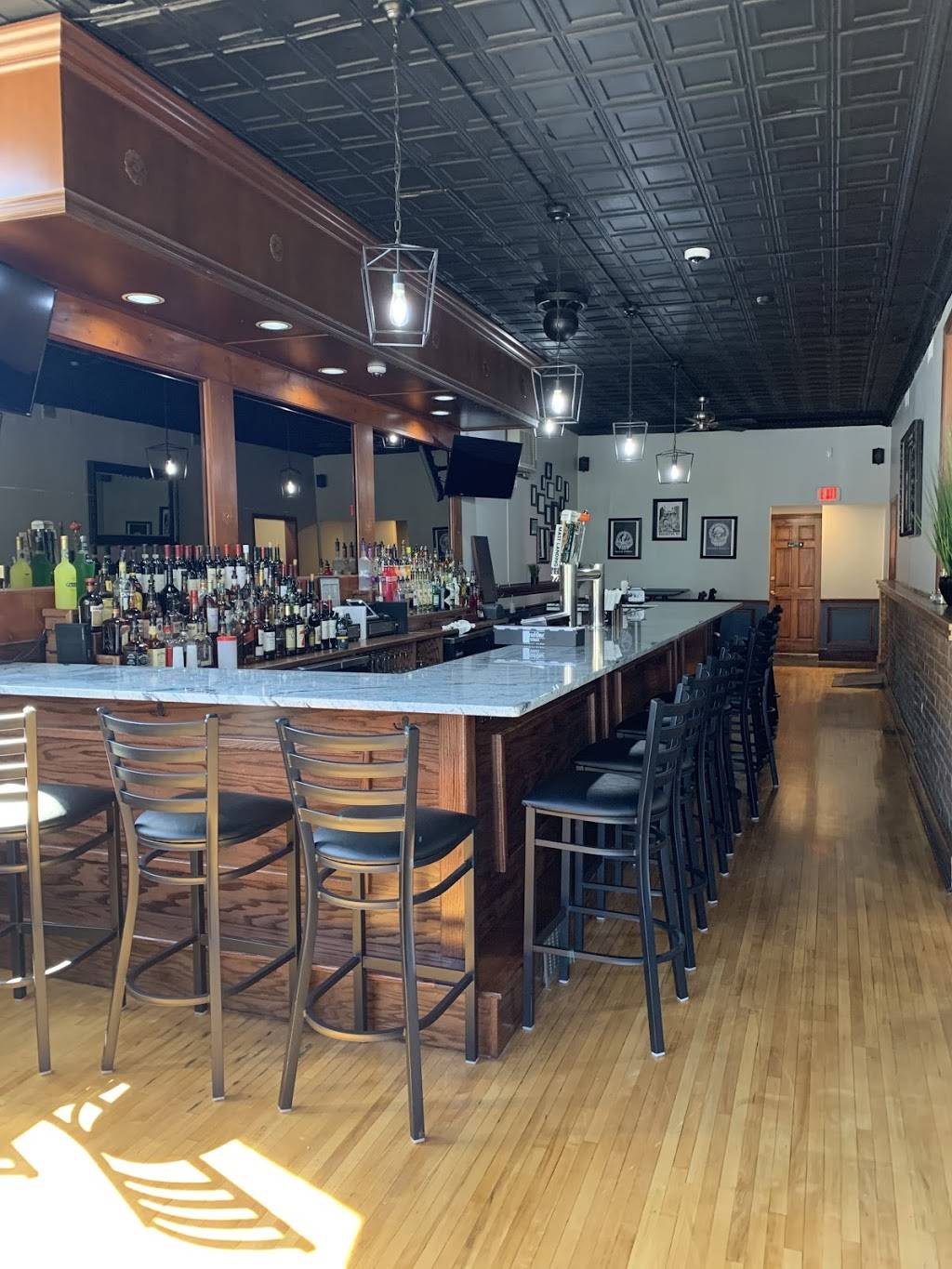 Lucca Kitchen & Cocktails | restaurant | 425 Merchants Rd, Rochester, NY 14609, USA | 5854480061 OR +1 585-448-0061