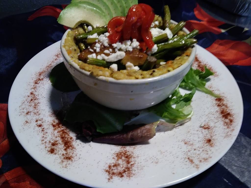 Christophers Cafe & Catering | restaurant | 4807, 2 Lewis St, Lynn, MA 01902, USA | 7815962200 OR +1 781-596-2200