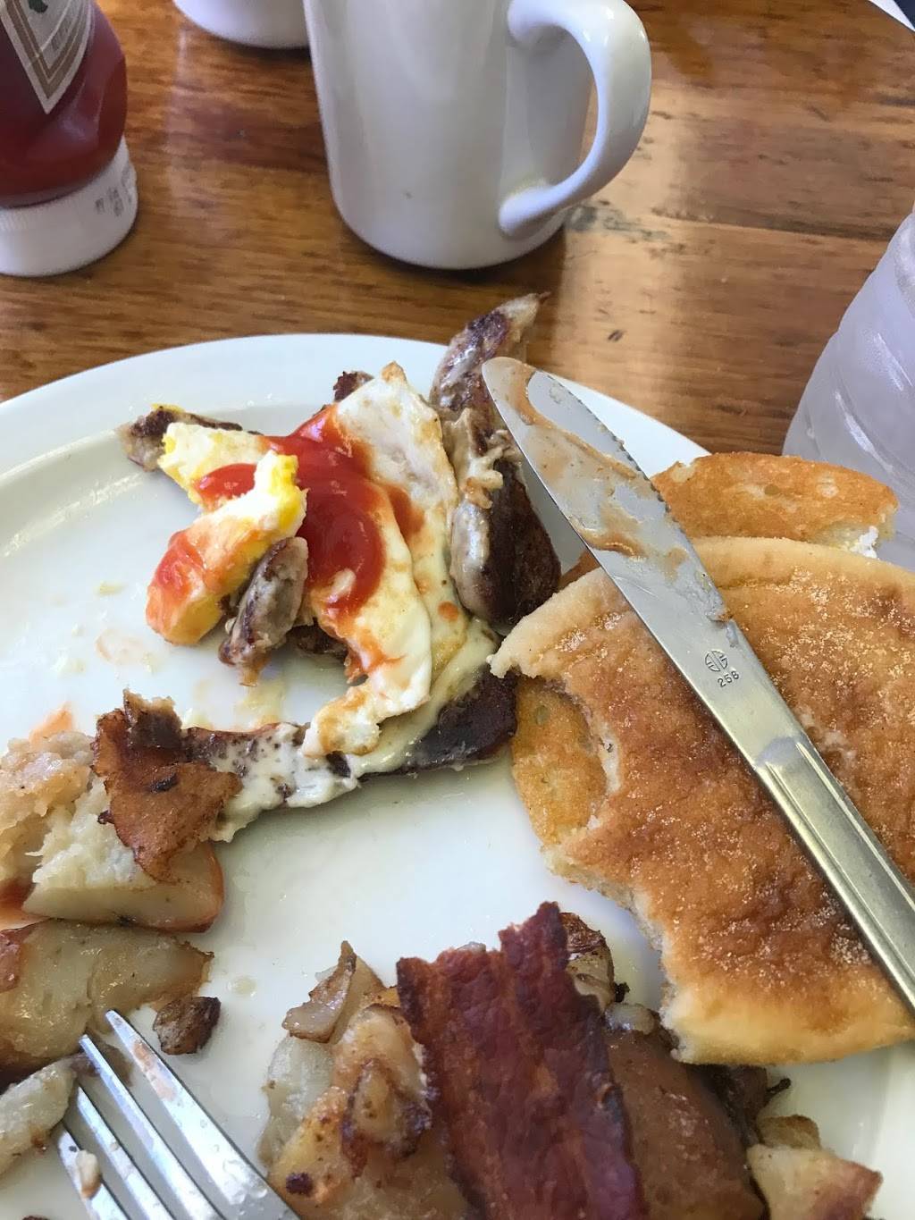 Olde Post Restaurant | restaurant | 15 Chester St, Chester, NH 03036, USA | 6038879971 OR +1 603-887-9971