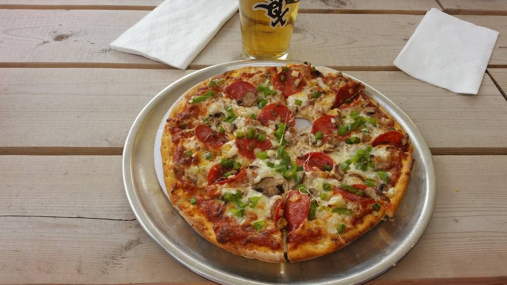 Kellys On 66 | restaurant | 905 W Main St, Lexington, IL 61753, USA | 3093657777 OR +1 309-365-7777