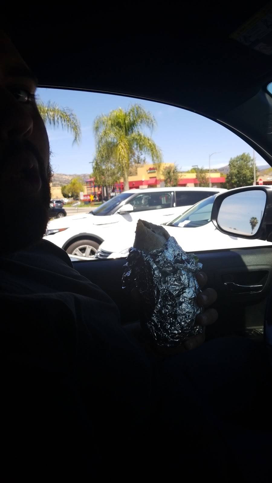 Chipotle Mexican Grill | restaurant | 1201 E Valley Pkwy Ste A, Escondido, CA 92027, USA | 7608843002 OR +1 760-884-3002