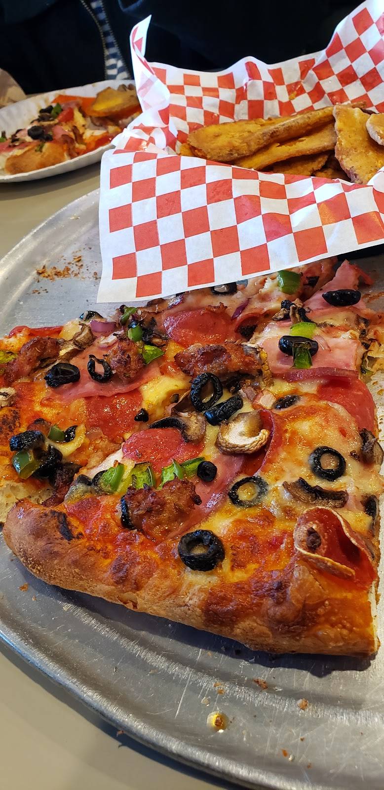 Baby Bros Pizza & Wings | restaurant | 9847 Rush St, South El Monte, CA 91733, USA | 6264482316 OR +1 626-448-2316