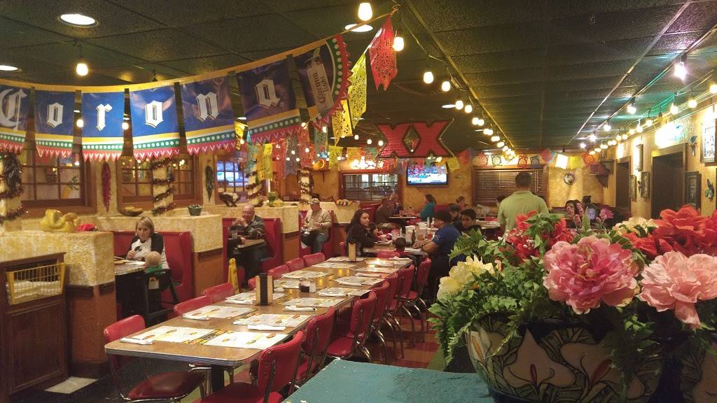 Montereys Little Mexico | restaurant | 3327 Gulf Fwy S, Dickinson, TX 77539, USA | 2813371310 OR +1 281-337-1310