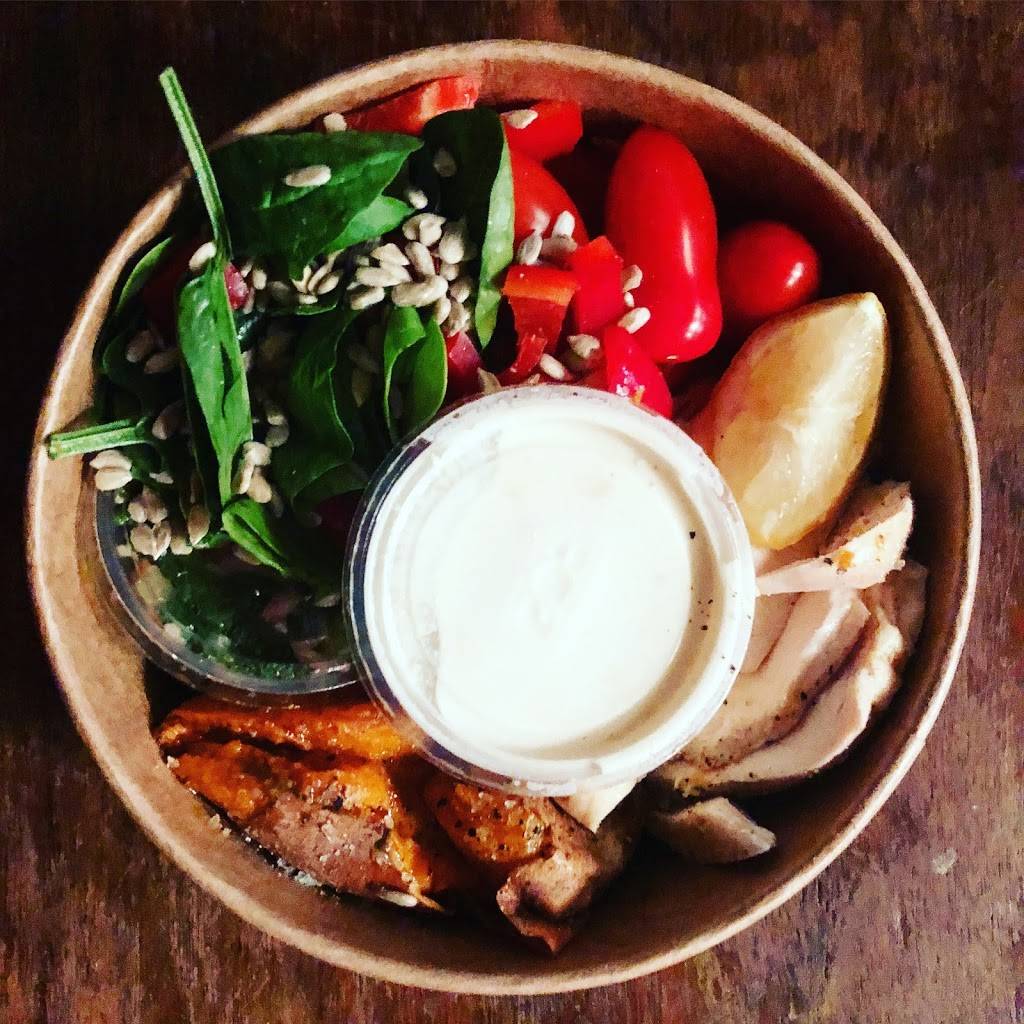 MmmChef | restaurant | 1310 Woodward Ave, Ottawa, ON K1Z 7V8, Canada | 6137615555 OR +1 613-761-5555