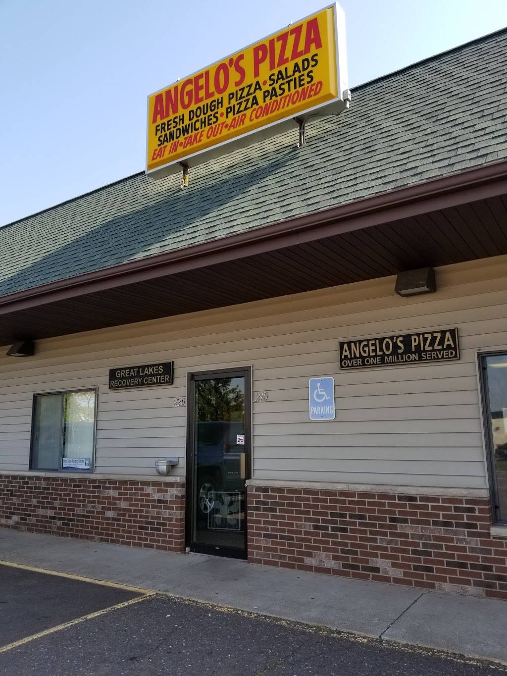Angelos Pizza | restaurant | 210 Roosevelt St, Ironwood, MI 49938, USA | 9069322424 OR +1 906-932-2424