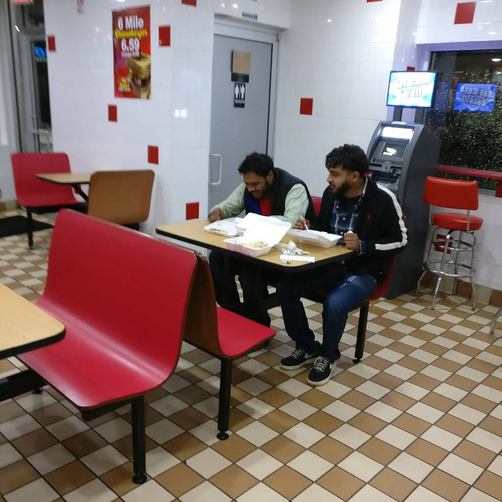 Johnnys Coney Island | restaurant | 5101 E McNichols Rd, Detroit, MI 48212, USA | 3133661220 OR +1 313-366-1220