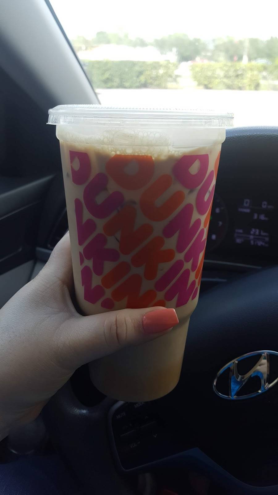 Dunkin | bakery | 5422 N Orange Blossom Trail, Orlando, FL 32810, USA | 4072999531 OR +1 407-299-9531